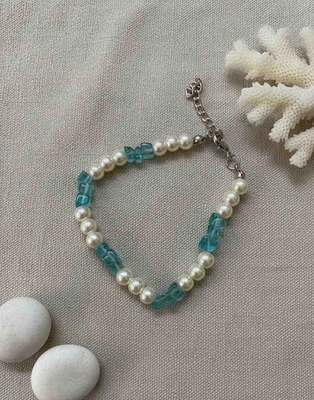 Aqua Pearl Beaded Bracelet