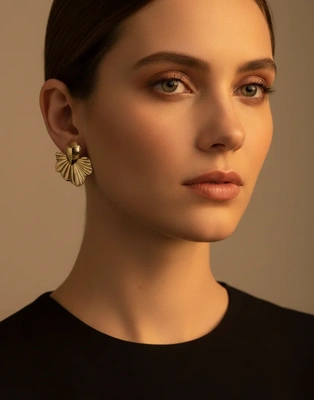 Sculpted Gold Fan Earrings