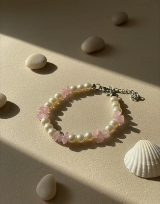 Blush Pearl Beaded Bracelet
