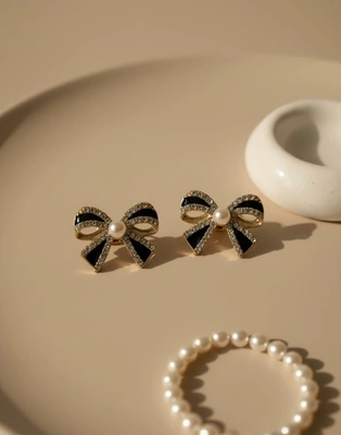 Black Bow Pearl Stud Earrings