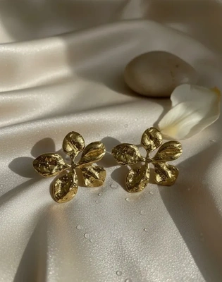 Textured Gold Flower Earrings