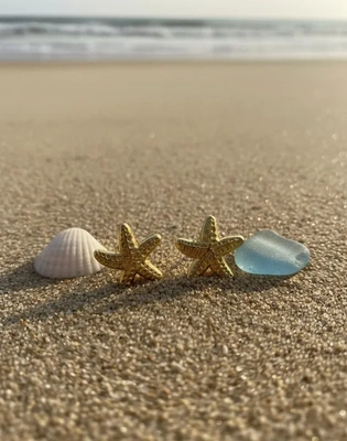 Gold Starfish Stud Earrings