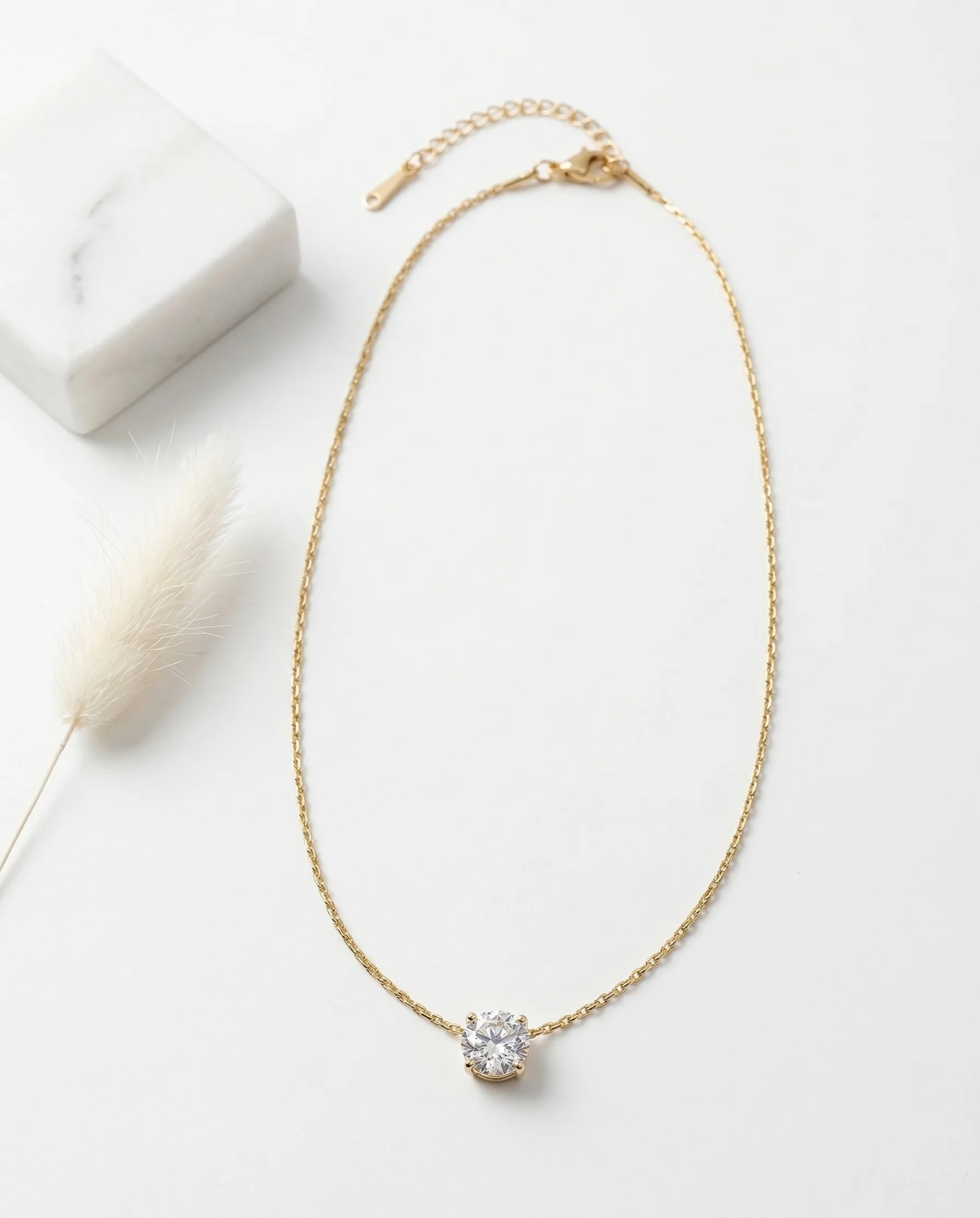 Minimal Crystal Pendant Necklace