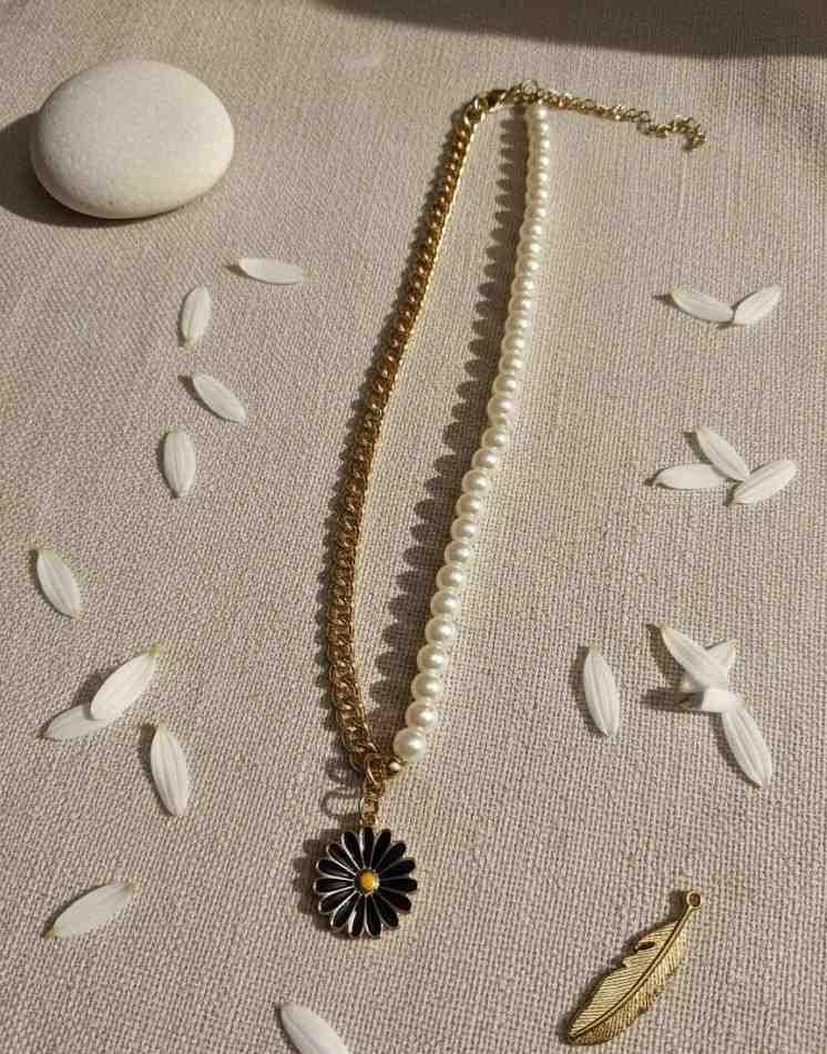 Half Pearl Half Chain Necklace with Black Daisy Pendant