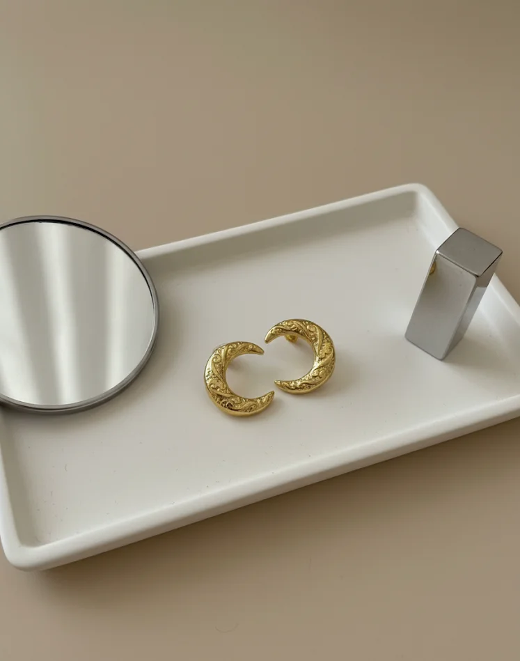 Crescent Moon Gold Earrings