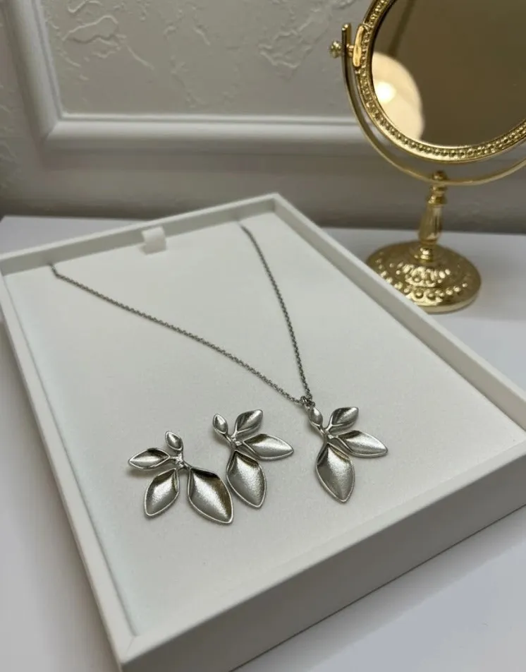 Silver Leaf Necklace & Earring Set