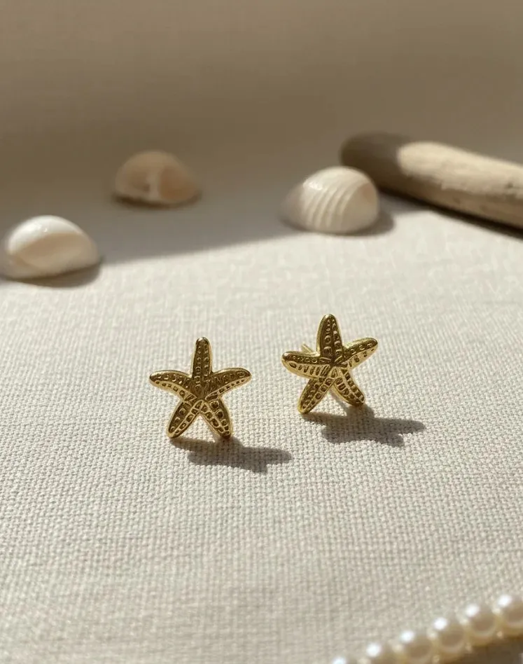 Gold Starfish Stud Earrings