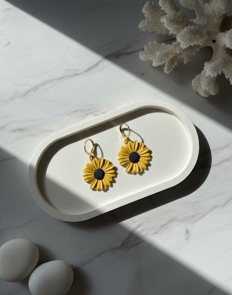 Sunny Bloom Daisy Earrings